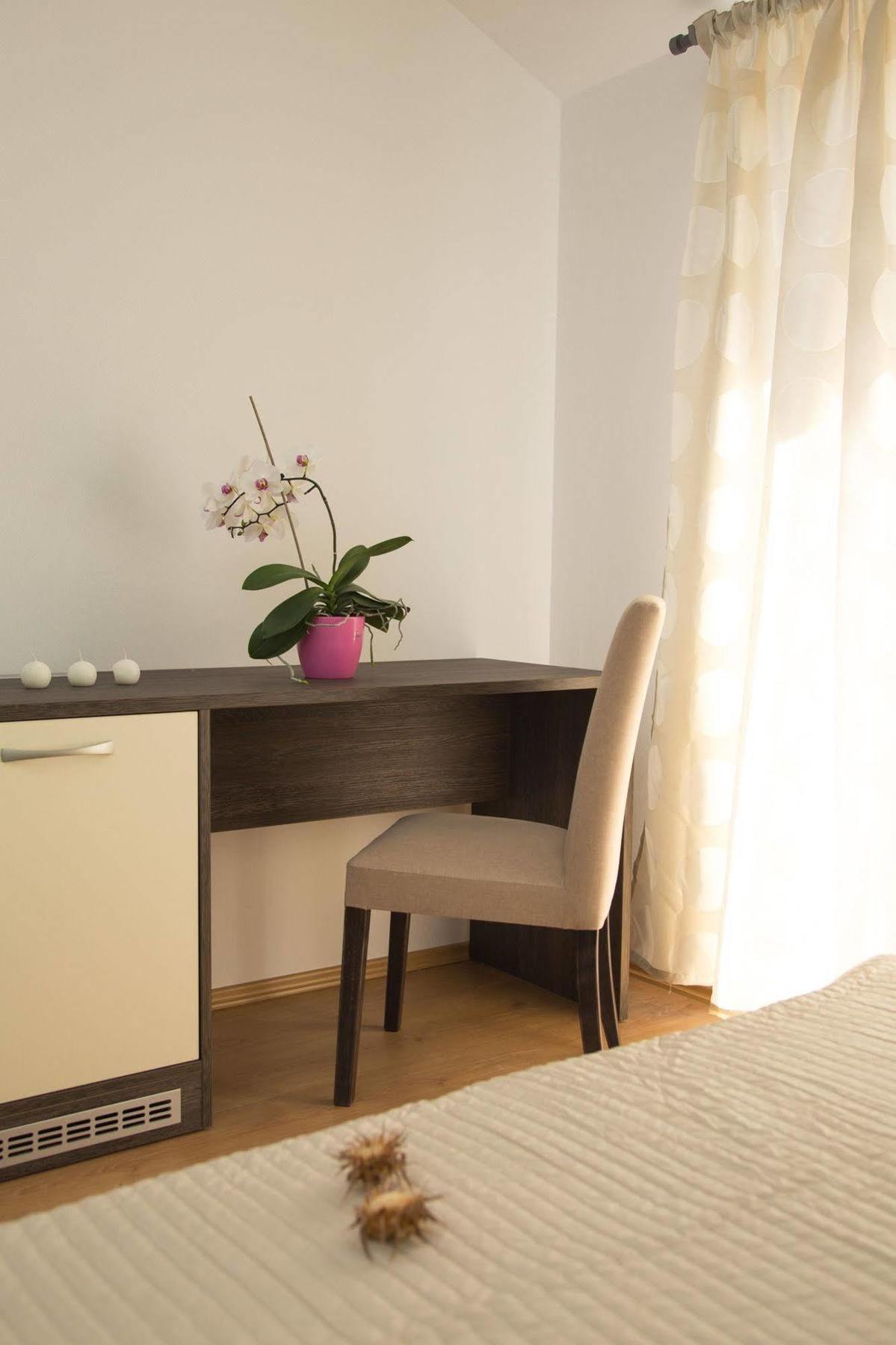 Bed & Breakfast Marta & Tona Kustići Екстериор снимка
